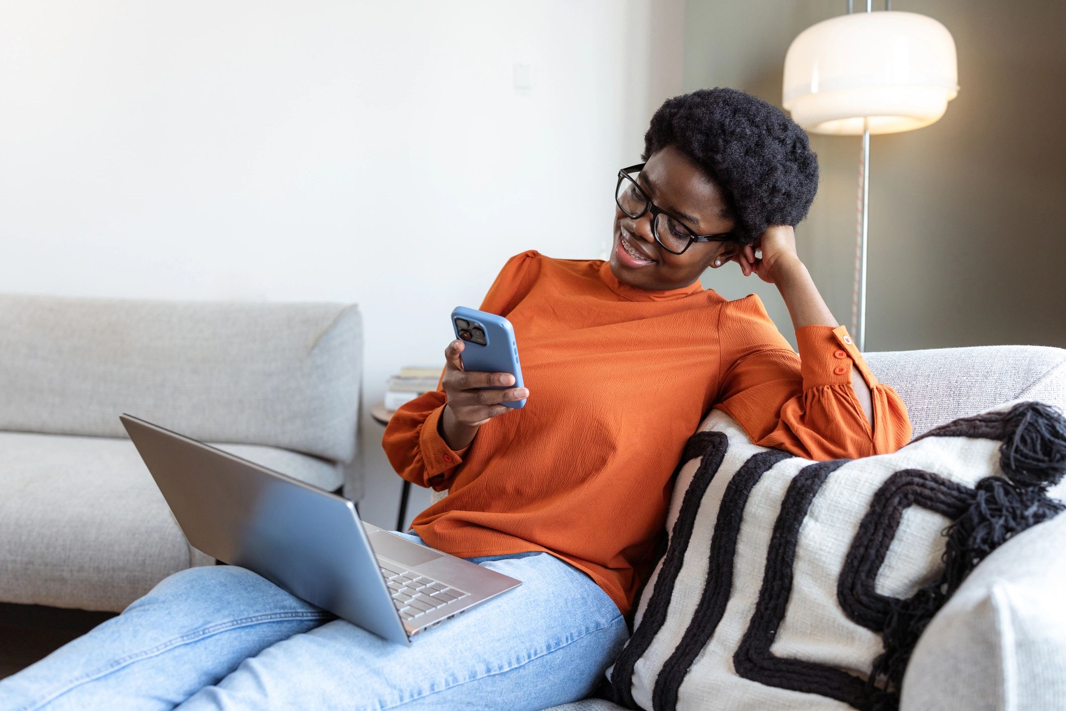 Modern online learning scene with laptop